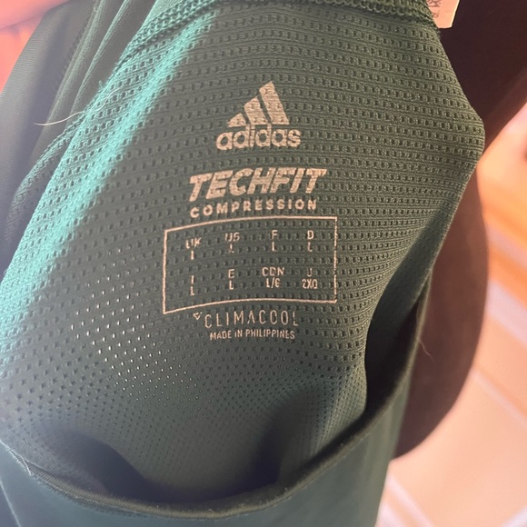 Adidas large woman's,  compression wear  **lowest price ** - Picture 2 of 6